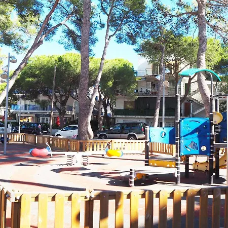 Apartament Saromar I Amb Gran Terrassa, Per 6 Persones A 5 Minuts De La Platja Gran