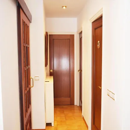 Saromar I Amb Gran Terrassa, Per 6 Persones A 5 Minuts De La Platja Gran